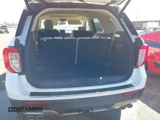 2021 Ford Explorer Platinum with VIN 1FM5K8HCXMGA11853, listed as a IAAI auction lot 41571946 with 37,193 mi miles. Bid and sale history available at carsss.com. Image 8.