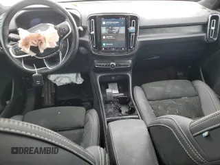 2023 Volvo C40 Plus с VIN YV4ED3GL8P2056789, выставлен на аукционе Copart как лот 47051135 с пробегом 51 164 миль миль и Списание • Salvage title. История ставок и продаж доступна на DreamBid. Изображение 8.