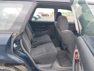 2004 Subaru Legacy Outback z VIN 4S3BH675547610415, wystawiony jako IAAI lot #42066634 z przebiegiem 228 972 mil mil oraz . Historia ofert i sprzedaży dostępna na DreamBid. Obrazek 8.