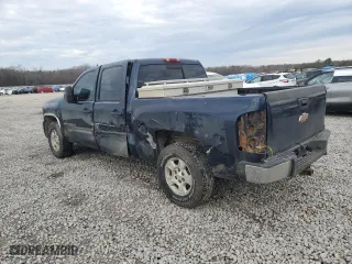 2007 Chevrolet Silverado 1500 LT w/1LT with VIN 3GCEK13307G501598, listed as a Copart auction lot 45038645 with 228,099 mi miles and Salvage Title. Bid and sale history available at carsss.com. Image 2.