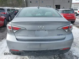 2016 Hyundai Sonata SE with VIN KMHE24L11GA036436, listed as a IAAI auction lot 41463969 with Not Provided miles and . Bid and sale history available at carsss.com. Image 15.