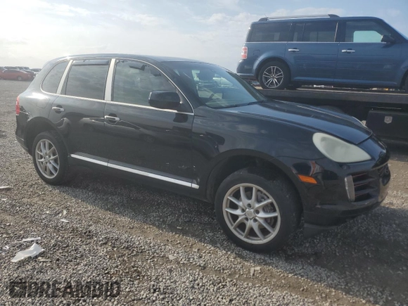 2009 Porsche Cayenne z VIN WP1AA29P99LA09934, wystawiony jako Copart lot #55247505 z przebiegiem 154 322 mil mil oraz Szkoda całkowita • Salvage title. Historia ofert i sprzedaży dostępna na DreamBid. Obrazek 4.
