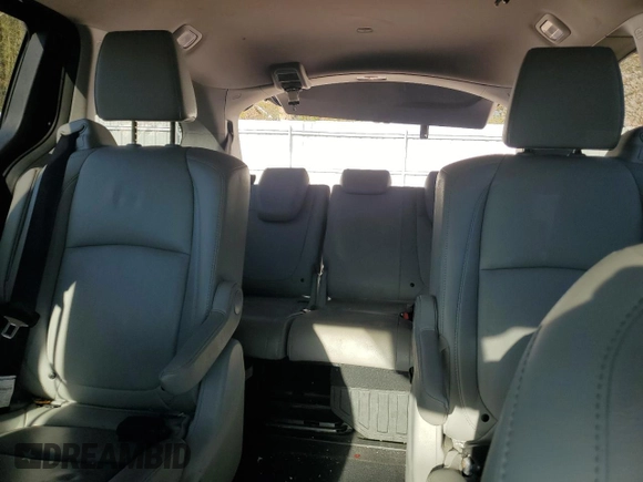 2020 Honda Odyssey EX-L with VIN 5FNRL6H73LB054188, listed as a Copart auction lot 48288055 with 58,047 mi miles and Salvage Title. Bid and sale history available at carsss.com. Image 10.