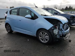 2015 Chevrolet Spark EV LT with VIN KL8CK6S01FC805657, listed as a Copart auction lot 85602264 with 27,439 mi miles and Salvage Title. Bid and sale history available at carsss.com. Image 4.