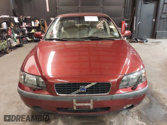 2001 Volvo S60 with VIN YV1RS61R912017817, listed as a IAAI auction lot 41981663 with 44,226 mi miles. Bid and sale history available at carsss.com. Image 12.