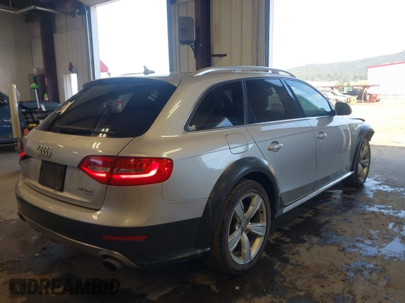 2013 Audi allroad A4 Premium Plus z VIN WA1UFAFL5DA210465, wystawiony jako IAAI lot #42207403 z przebiegiem 217 477 mil mil oraz . Historia ofert i sprzedaży dostępna na DreamBid. Obrazek 4.