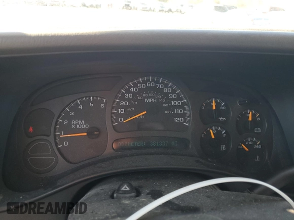 2004 Chevrolet Suburban LT with VIN 1GNEC16ZX4J141691, listed as a Copart auction lot 80963324 with 381,337 mi miles and Salvage Title. Bid and sale history available at carsss.com. Image 9.