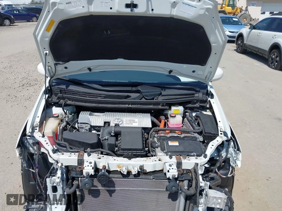 2015 Toyota Prius Four with VIN JTDKN3DU5F1907662, listed as a IAAI auction lot 42048565 with 84,458 mi miles. Bid and sale history available at carsss.com. Image 10.