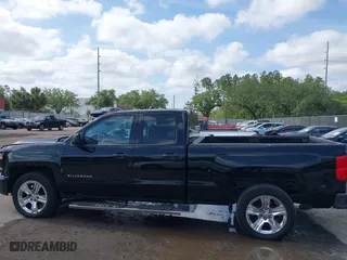 2018 Chevrolet Silverado 1500 Custom with VIN 1GCRCPEC3JZ329430, listed as a IAAI auction lot 42122097 with 199,580 mi miles. Bid and sale history available at carsss.com. Image 14.
