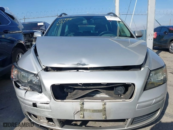 2006 Volvo V50 2.4L with VIN YV1MW390362163463, listed as a IAAI auction lot 41437912 with 121,092 mi miles. Bid and sale history available at carsss.com. Image 6.