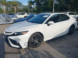 2022 Toyota Camry SE with VIN 4T1G11AK7NU039746, listed as a IAAI auction lot 41901908 with 18,839 mi miles and . Bid and sale history available at DreamBid. Image 2.