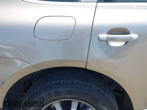 2005 Porsche Cayenne z VIN WP1AA29P55LA24408, wystawiony jako IAAI lot #42398234 z przebiegiem 237 890 mil mil oraz . Historia ofert i sprzedaży dostępna na DreamBid. Obrazek 14.