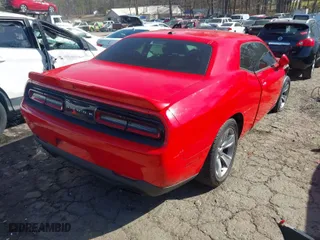 2018 Dodge Challenger SXT with VIN 2C3CDZAG3JH121799, listed as a IAAI auction lot 41641426 with 187,640 mi miles. Bid and sale history available at carsss.com. Image 4.