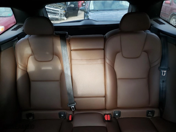 2018 Volvo XC60 Inscription with VIN YV4102RL9J1086172, listed as a Copart auction lot 68885162 with 96,375 mi miles. Bid and sale history available at carsss.com. Image 10.