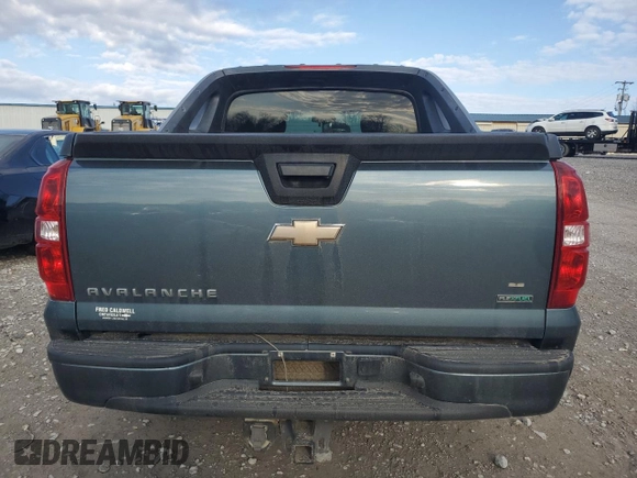 2010 Chevrolet Avalanche with VIN 3GNNCEE04AG258464, listed as a Copart auction lot 44190725 with 74,273 mi miles and Salvage Title. Bid and sale history available at DreamBid. Image 6.