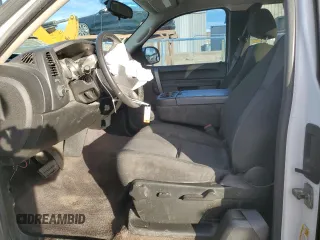 2010 Chevrolet Silverado 1500 LT with VIN 1GCSCSE03AZ230388, listed as a Copart auction lot 43829685 with 193,166 mi miles and Salvage Title. Bid and sale history available at DreamBid. Image 7.