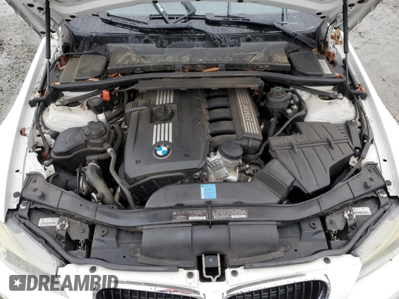 2009 BMW 3 Series 328i with VIN WBAPH53579A438546, listed as a Copart auction lot 85115464 with 86,775 mi miles and Salvage title. Bid and sale history available at DreamBid. Image 11.