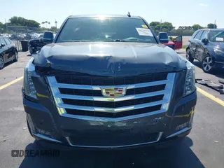 2019 Cadillac Escalade Premium Luxury z VIN 1GYS3CKJ5KR249877, wystawiony jako IAAI lot #42330256 z przebiegiem 46 624 mil mil oraz . Historia ofert i sprzedaży dostępna na DreamBid. Obrazek 12.
