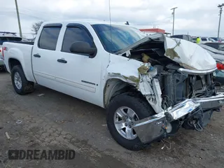 2008 GMC Sierra 1500 SLE1 with VIN 3GTEK13J58G226939, listed as a IAAI auction lot 41340422 with 203,921 mi miles. Bid and sale history available at carsss.com. Image 1.