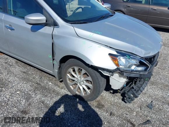 2018 Nissan Sentra SR with VIN 3N1AB7AP7JY272333, listed as a IAAI auction lot 41904865 with 204,805 mi miles and . Bid and sale history available at DreamBid. Image 6.