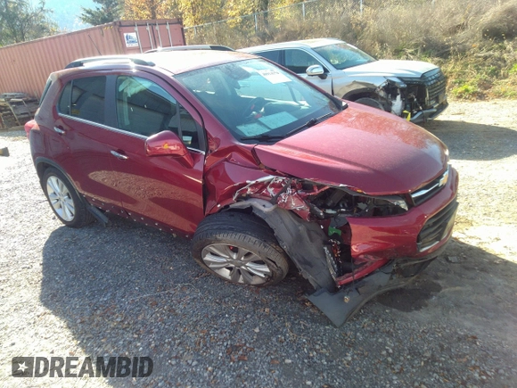 2018 Chevrolet Trax Premier with VIN 3GNCJRSB4JL176333, listed as a IAAI auction lot 40914154 with 66,689 mi miles. Bid and sale history available at carsss.com. Image 1.