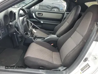 2005 Toyota MR2 z VIN JTDFR320150071553, wystawiony jako Copart lot #84402464 z przebiegiem Nie podano mil oraz Szkoda całkowita • Salvage title. Historia ofert i sprzedaży dostępna na DreamBid. Obrazek 7.