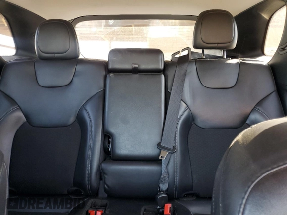 2020 Jeep Cherokee Latitude Plus with VIN 1C4PJLLB2LD623868, listed as a Copart auction lot 50224685 with 128,507 mi miles and Salvage title. Bid and sale history available at DreamBid. Image 10.