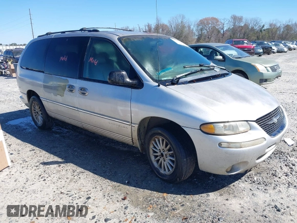 2000 Chrysler Town & Country LXi with VIN 1C4GP54L2YB541224, listed as a IAAI auction lot 41736586 with 203,484 mi miles. Bid and sale history available at carsss.com. Image 1.