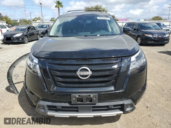 2023 Nissan Pathfinder SL z VIN 5N1DR3CA3PC223523, wystawiony jako Copart lot #50059235 z przebiegiem 63 702 mil mil oraz Szkoda całkowita • Salvage title. Historia ofert i sprzedaży dostępna na DreamBid. Obrazek 5.