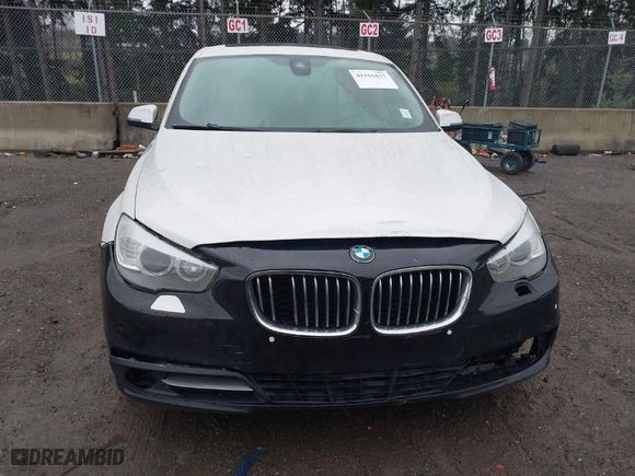2015 BMW 5 Series Gran Turismo 535i with VIN WBA5M2C50FGH99033, listed as a IAAI auction lot 41165837 with 127,578 mi miles. Bid and sale history available at carsss.com. Image 12.