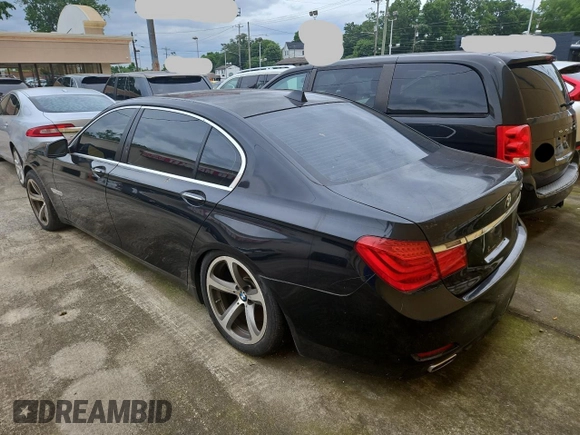 2012 BMW 7 Series 750Li xDrive с VIN WBAKC8C58CC435970, выставлен на аукционе Copart как лот 60091585 с пробегом 129 273 миль миль и Чистый • Clean title. История ставок и продаж доступна на DreamBid. Изображение 3.