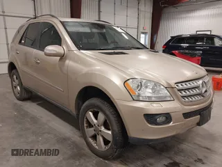 2006 Mercedes-Benz M 500 z VIN 4JGBB75E26A014187, wystawiony jako IAAI lot #42116750 z przebiegiem 198 518 mil mil oraz . Historia ofert i sprzedaży dostępna na DreamBid. Obrazek 1.
