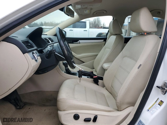 2013 Volkswagen Passat SE with VIN 1VWBP7A31DC049828, listed as a Copart auction lot 47687045 with 246,404 mi miles and Salvage Title. Bid and sale history available at carsss.com. Image 7.