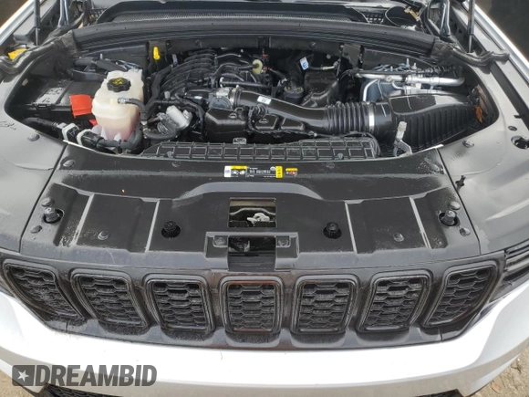 2024 Jeep Grand Cherokee Altitude with VIN 1C4RJGAG7R8546592, listed as a Copart auction lot 75140834 with Not provided miles and Non repairable. Bid and sale history available at DreamBid. Image 12.