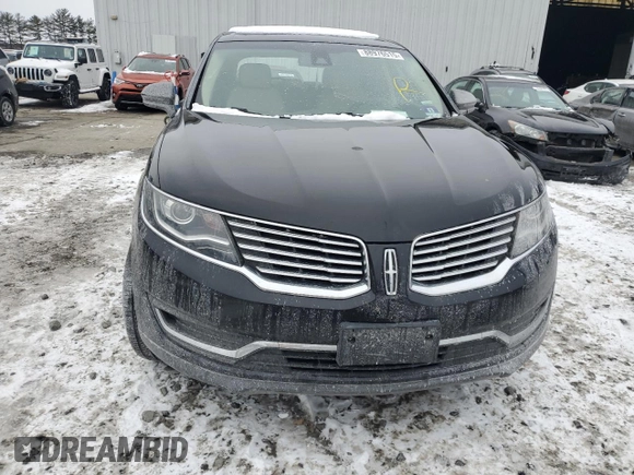 2017 Lincoln MKX Reserve with VIN 2LMPJ8LP8HBL38159, listed as a Copart auction lot 88976515 with 83,205 mi miles and Salvage title. Bid and sale history available at DreamBid. Image 5.