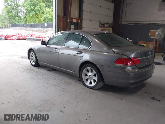2007 BMW 7 Series 750i with VIN WBAHL835X7DT08227, listed as a IAAI auction lot 42620623 with 177,516 mi miles and . Bid and sale history available at DreamBid. Image 3.