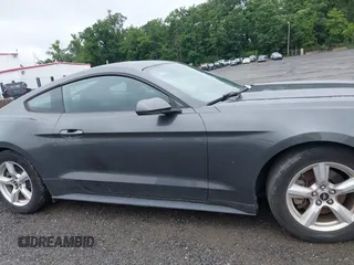 2016 Ford Mustang V6 с VIN 1FA6P8AM0G5255711, выставлен на аукционе IAAI как лот 42424046 с пробегом Не указан миль и . История ставок и продаж доступна на DreamBid. Изображение 12.