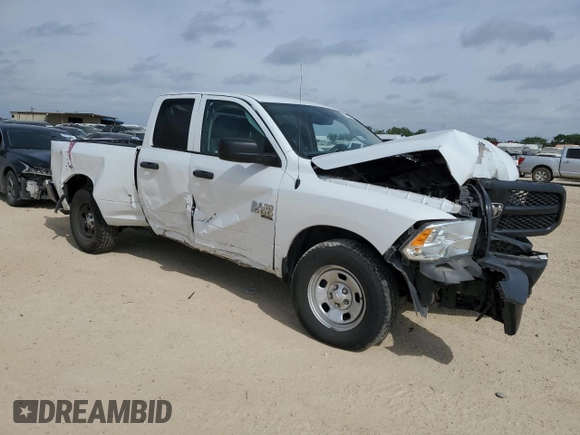 2020 Ram 1500 Tradesman z VIN 1C6RR6FG5LS128402, wystawiony jako Copart lot #53482865 z przebiegiem 114 656 mil mil oraz Szkoda całkowita • Salvage title. Historia ofert i sprzedaży dostępna na DreamBid. Obrazek 4.
