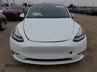 2022 Tesla Model Y Performance с VIN 7SAYGDEFXNF384268, выставлен на аукционе Copart как лот 60141005 с пробегом Не указан миль и Списание • Salvage title. История ставок и продаж доступна на DreamBid. Изображение 5.