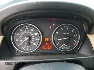 2014 BMW X1 sDrive28i z VIN WBAVM1C56EVW46769, wystawiony jako Copart lot #55341965 z przebiegiem 82 805 mil mil oraz Szkoda całkowita • Salvage title. Historia ofert i sprzedaży dostępna na DreamBid. Obrazek 9.