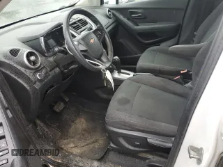 2016 Chevrolet Trax LS z VIN 3GNCJKSB3GL275001, wystawiony jako Copart lot #58229945 z przebiegiem 125 791 mil mil oraz Tytuł czysty. Historia ofert i sprzedaży dostępna na DreamBid. Obrazek 7.