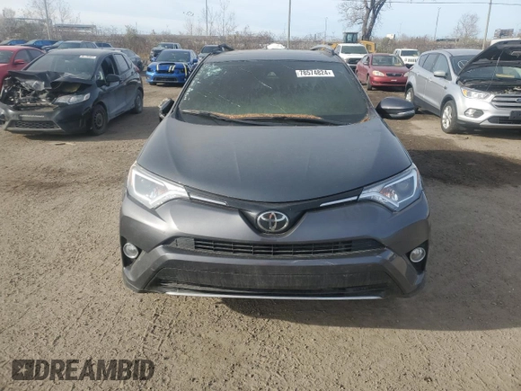 2018 Toyota RAV4 XLE z VIN 2T3RFREV4JW767488, wystawiony jako Copart lot #78574824 z przebiegiem Nie podano mil oraz Nie do naprawy • Non repairable. Historia ofert i sprzedaży dostępna na DreamBid. Obrazek 5.