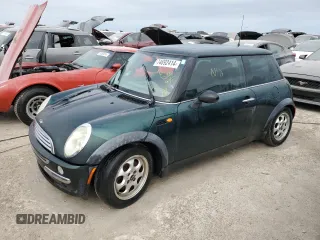 2003 MINI Hardtop z VIN WMWRC33443TC44252, wystawiony jako Copart lot #74892414 z przebiegiem Nie podano mil oraz Nie do naprawy • Non repairable. Historia ofert i sprzedaży dostępna na DreamBid. Obrazek 1.