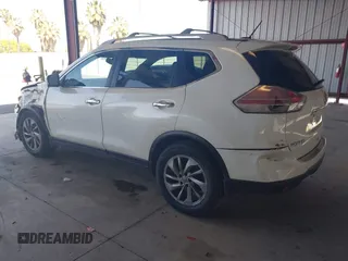 2015 Nissan Rogue S with VIN 5N1AT2MT0FC806919, listed as a IAAI auction lot 42079195 with 138,433 mi miles. Bid and sale history available at carsss.com. Image 3.
