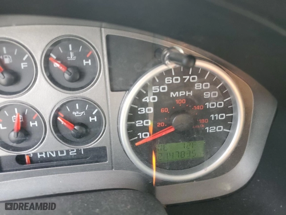 2004 Ford F-150 XLT with VIN 1FTPW14574KB14841, listed as a Copart auction lot 52096655 with 214,783 mi miles and Clean Title. Bid and sale history available at carsss.com. Image 9.