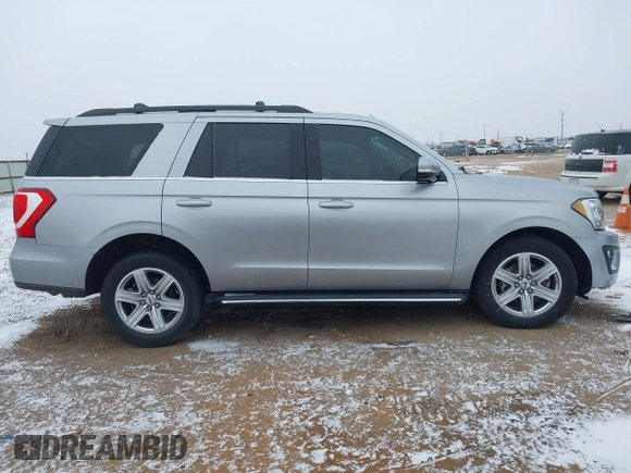 2020 Ford Expedition XLT z VIN 1FMJU1JTXLEA56148, wystawiony jako IAAI lot #41602849 z przebiegiem 133 596 mil mil oraz . Historia ofert i sprzedaży dostępna na DreamBid. Obrazek 14.