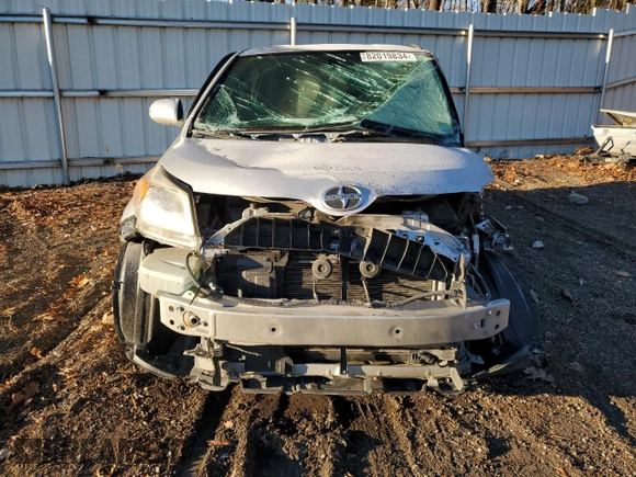 2013 Scion xD with VIN JTKKUPB44D1033517, listed as a Copart auction lot 82019834 with 0 mi miles and Salvage Title. Bid and sale history available at carsss.com. Image 5.