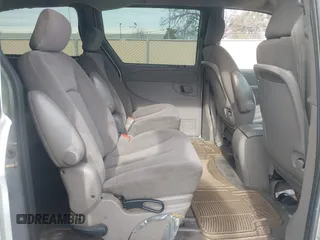 2002 Dodge Caravan EX with VIN 2B8GP74L12R522101, listed as a IAAI auction lot 41685332 with 229,402 mi miles. Bid and sale history available at carsss.com. Image 8.