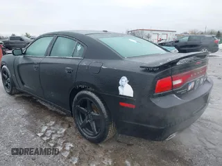 2014 Dodge Charger RT Plus with VIN 2C3CDXDT5EH281332, listed as a IAAI auction lot 41487192 with 87,667 mi miles. Bid and sale history available at carsss.com. Image 3.