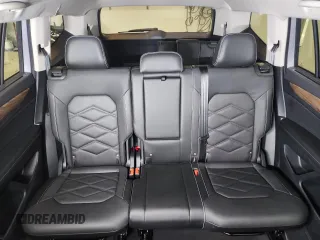 2025 Volkswagen Atlas SE with VIN 1V2HR2CA4SC521845, listed as a Copart auction lot 64470895 with 10,696 mi miles and Clean title. Bid and sale history available at DreamBid. Image 10.